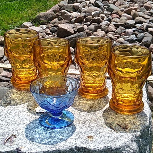 ⚜️ 4 Vintage Amber Viking Georgian DRINKING GOBLETS. EVC - Picture 2 of 16